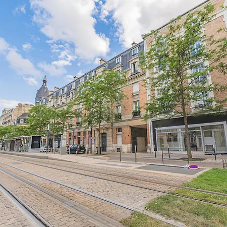 Centre - Parking - Cathedrale * Reims