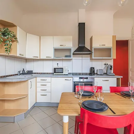 Centre - Parking - Cathedrale Apartament